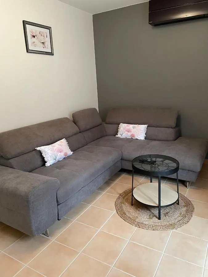 Holiday home Gite En Soi Montracol
